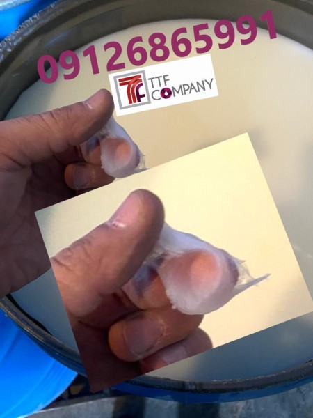 پارافین جامد و مایع در گریدهای مختلف، پلی اتیلن وکس، وازلین