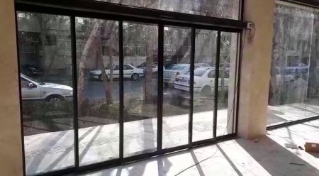 Automatic glass door in Isfahan