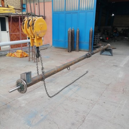 Construction of screw conveyer