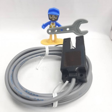 سنسور نوری U شکل