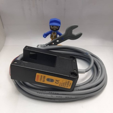 سنسور نوری U شکل