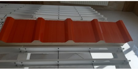 ساندویچ پانل و اسکلت فلزی