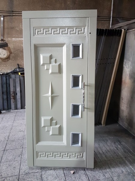 درب لولایی طرح دار وساده