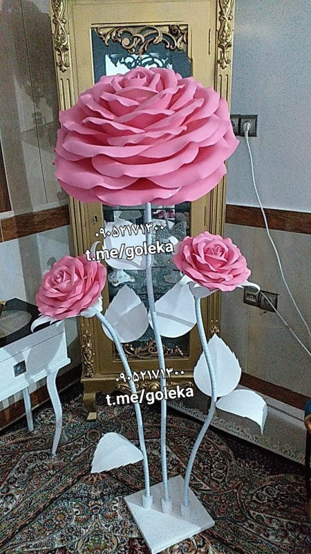 گل فومی پایه دار غول پیکر چراغ دار و گل کاغذی دکوراتیو