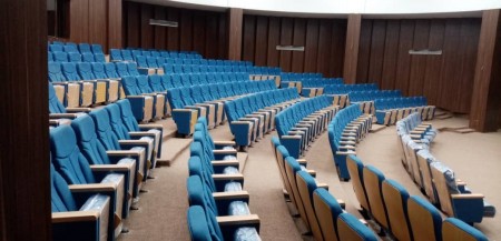 صندلی آمفی تئاتر،صندلی سینمایی،صندلی مساجد،صندلی اجلاس شرکت همایش گستر کیوار