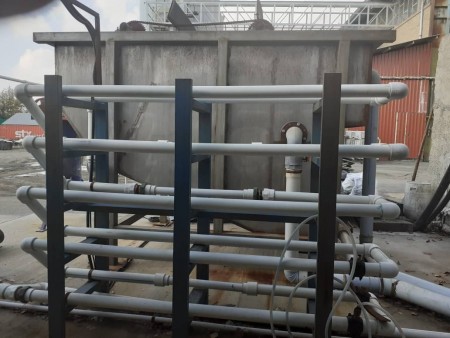 Wastewater treatment (DAF pressure degreaser to create clear effluent)