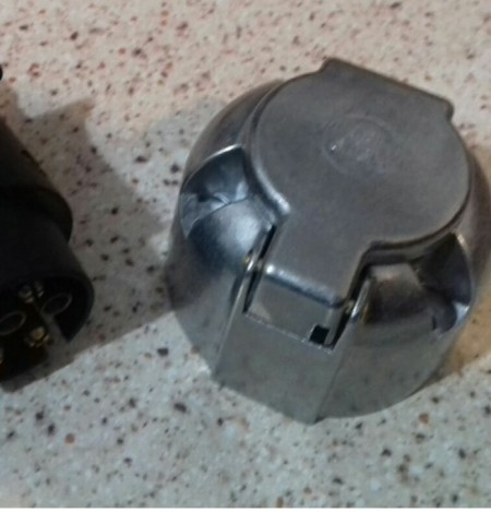 7 pin connector for car electricity