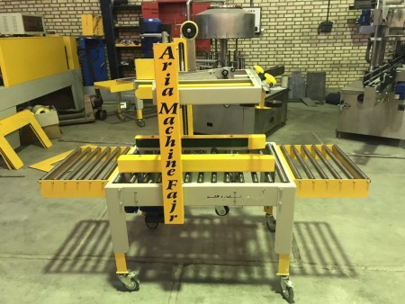 کارتن چسب زن