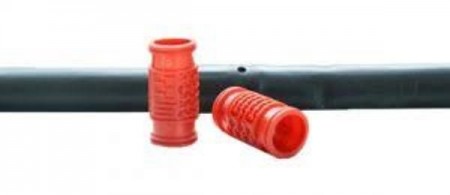 Drip irrigation pipe with drip irrigation