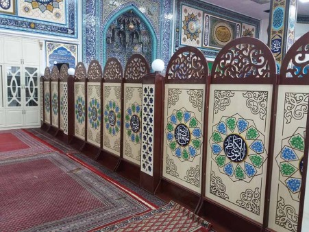 Movable mosque partition, prefabricated mosque partition