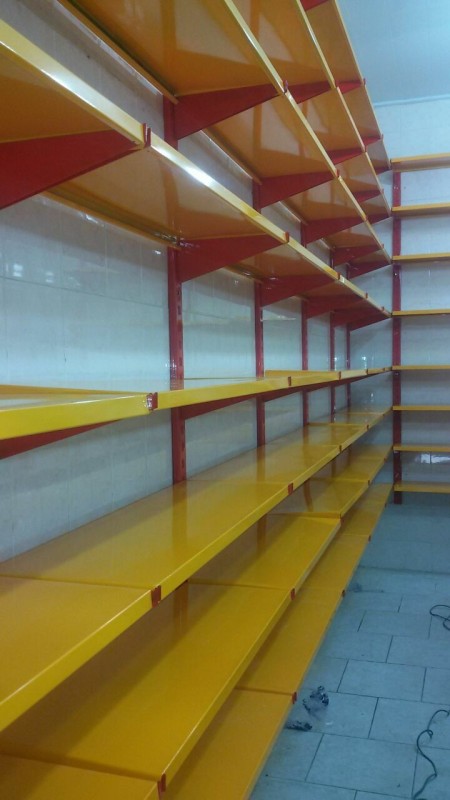 Supermarket shelving