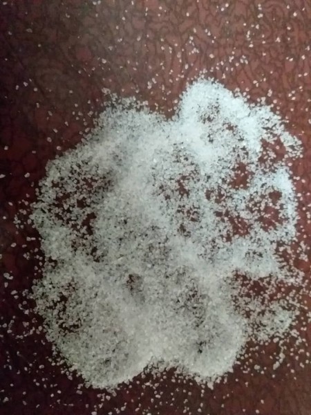 نمک صدفی. نمک خاتون. نمک یکپاش. نمک بدون ید. نمک تصفیه