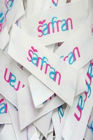 Production of all kinds of woven etiquette with the best quality