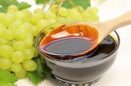 Organic grape juice of Takestan
