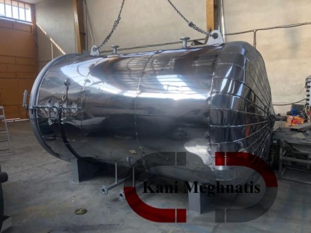 Industrial autoclave
