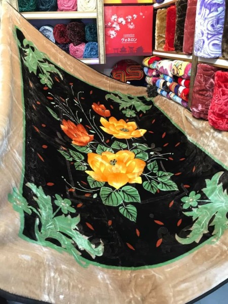 Selling all kinds of blankets
