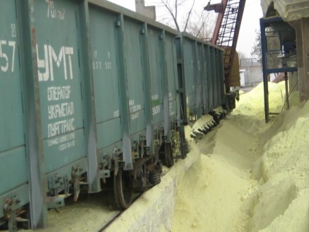 Seller of transit sulfur and export sulfur