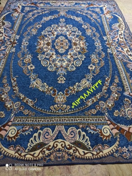 Production of velvet upholstery in Yazd for export