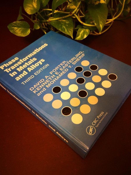 چاپ ، صحافی و ارسال کتاب با بهترین کیفیت