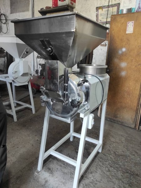 All-net hammer mill for semolina and for sugar mill