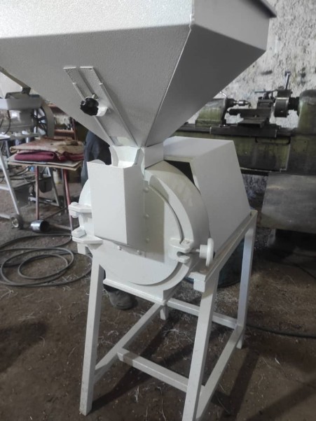 All-net hammer mill for semolina and for sugar mill