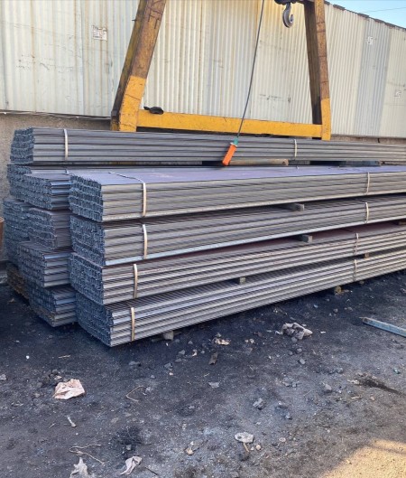 Elvandfels irons (open on holidays, 02166670108, local delivery