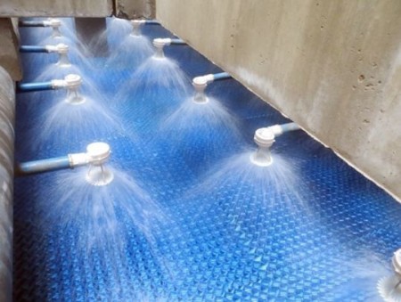 Cooling tower nozzle