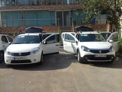 شیشه دودی اتومبیل با سه سال گارانتی