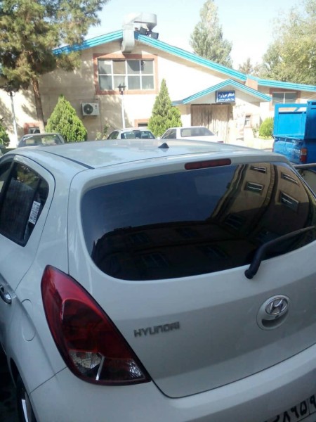 شیشه دودی اتومبیل با سه سال گارانتی