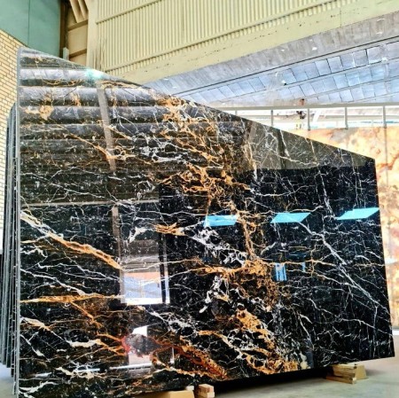 Sale of building stones with quality