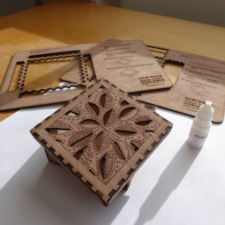 خدمات برش  و حکاکی لیزر غیر فلزات