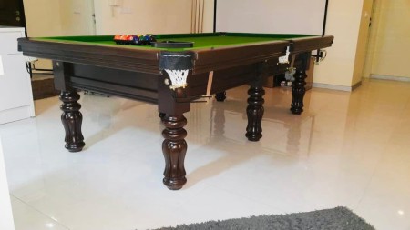 Sale of all-wood billiard table design Berlin