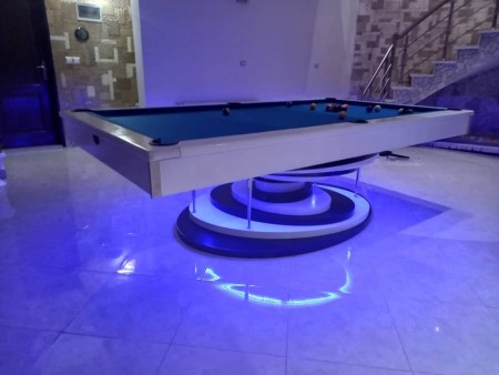 فروش میز بیلیارد ایتبال مدرن طرح کهکشانی با نورپردازی با لوازم کامل بازی