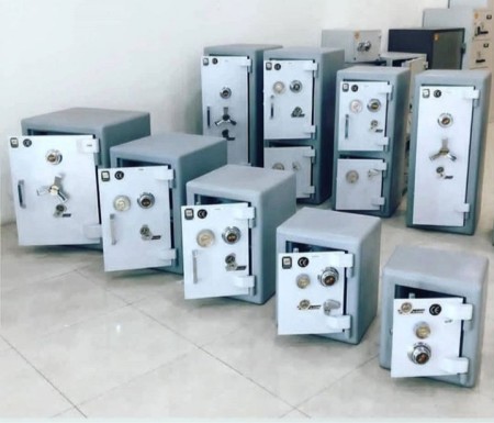 Selling all kinds of home safes in Isfahan