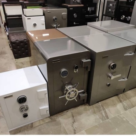 Selling all kinds of digital safes in Isfahan