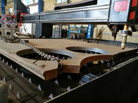 برش لیزری انواع فلزات(رنگی)