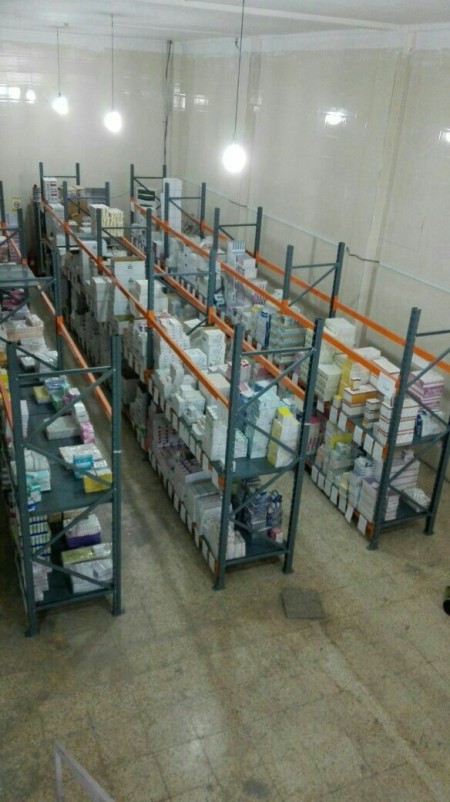 Pharmaceutical warehouse shelving