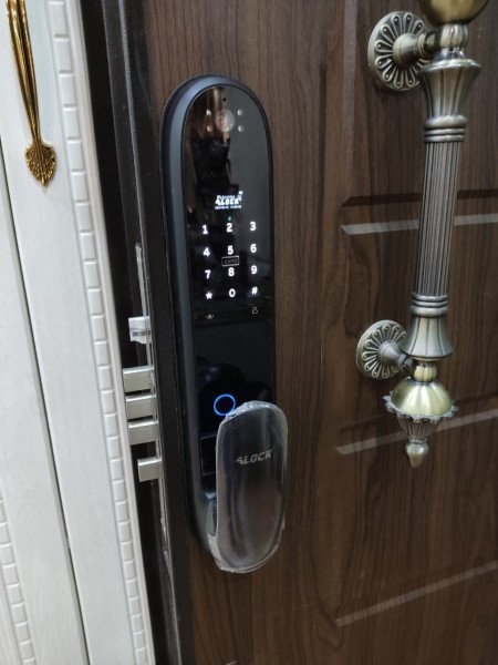 دستگیره هوشمند Alock Pmax Pro