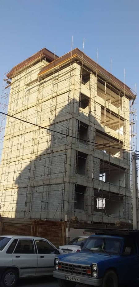 Rental and installation of metal scaffolding at a reasonable price as soon as possible