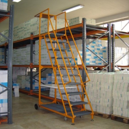 Design, production and supply of industrial wheeled escalator