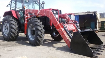 Manufacturer of front and rear shovels for all kinds of tractors