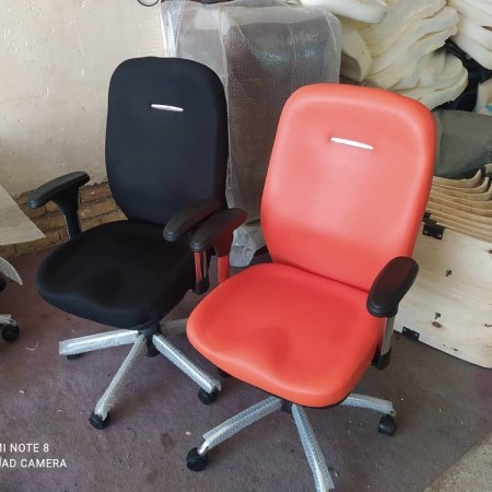 Repairing the comfortable office chair of Iran Rad computer system in your place