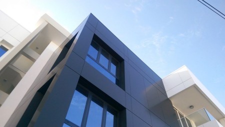 اجرای تخصصی نرده شیشه ای