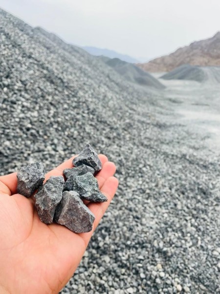 Sale of olivine refractory stone