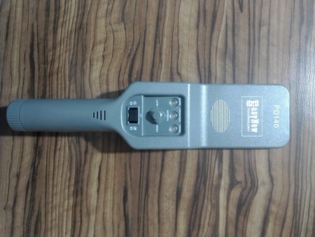 Body inspection racket with inductive charger PD140