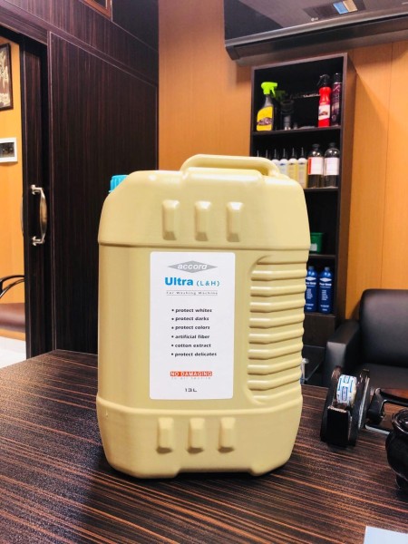 مایع لباسشویی UltraLآکورد فابریک