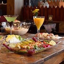 Aras disposable catering and luxury dishes