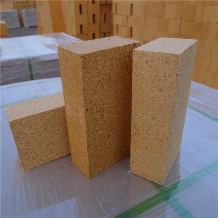 Refractory bricks for smelting and baking furnaces, with the highest quality and corporate guarantee ...