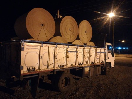 تولید و پخش رول مقوای مغزی جهت کارتن سازی