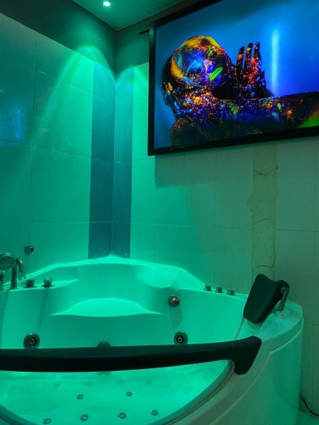 Handing over the fitness club